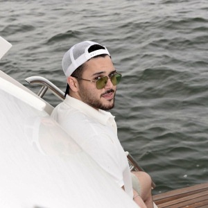 بحبك من قلبي